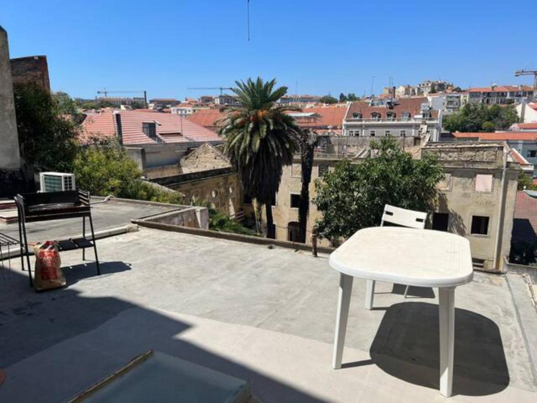 Appartamento Apartamento Com Terraco E Churrasqueira Lisbona Esterno foto