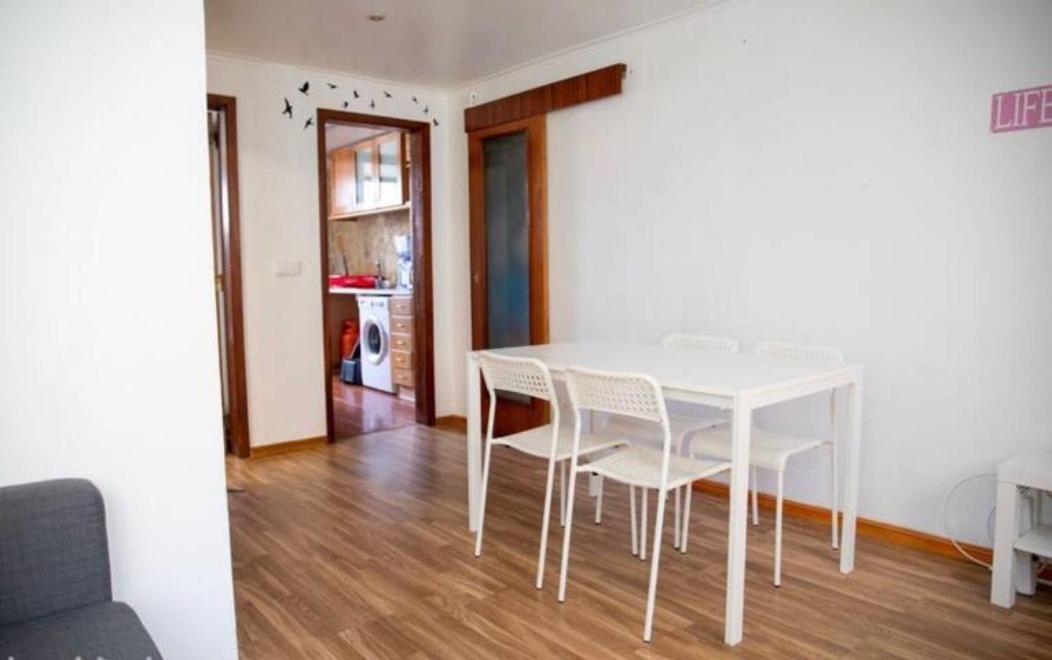 Appartamento Apartamento Com Terraco E Churrasqueira Lisbona Esterno foto